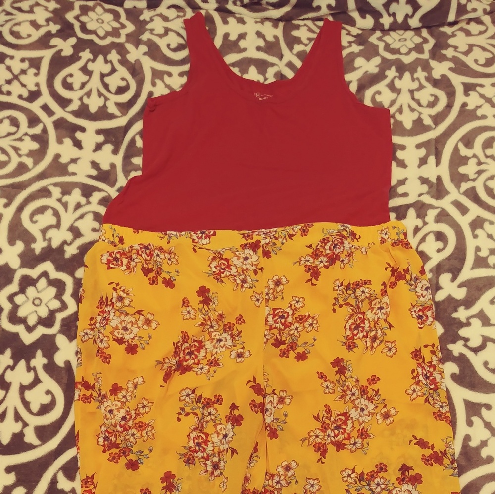 Super cute plus size outfit!